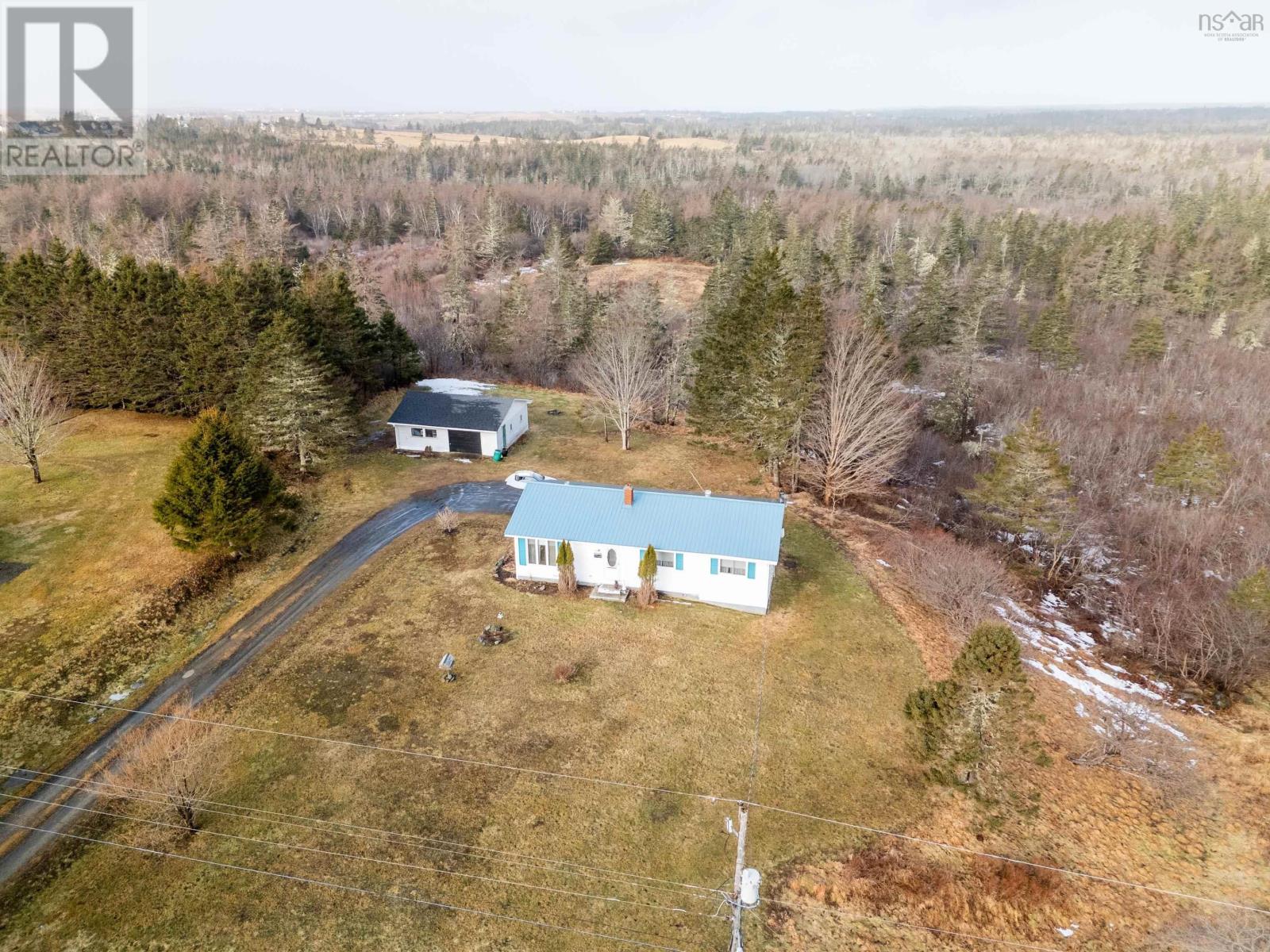 268 Lakeside Road, Hebron, Nova Scotia  B5A 5K4 - Photo 9 - 202506085