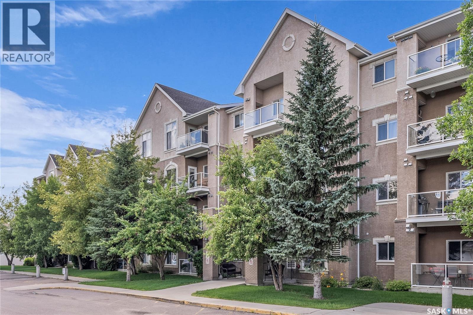 Property at 414 235 Herold TERRACE image 2
