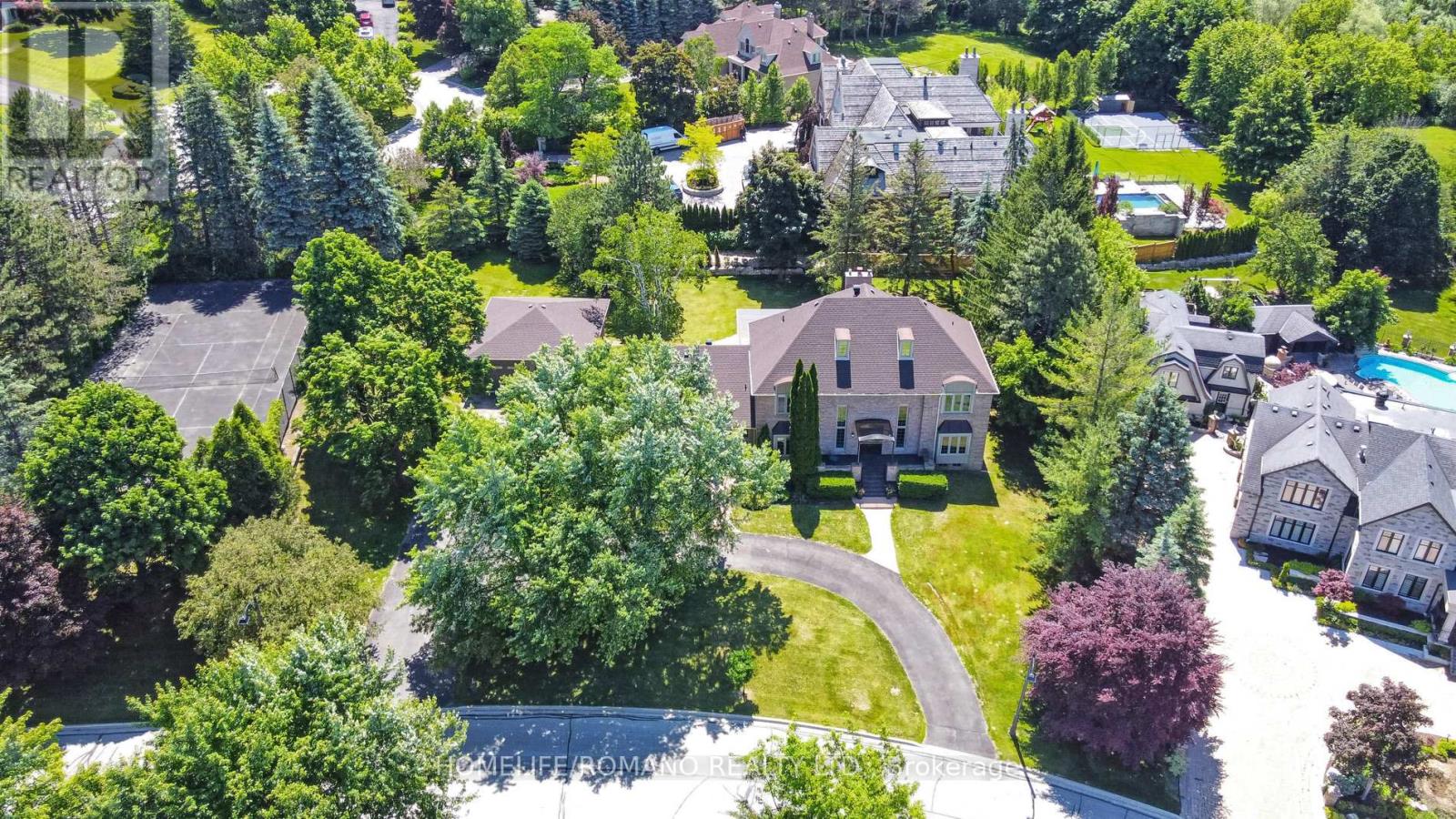 12 Hedgerow Lane, Vaughan (Kleinburg), Ontario  L0J 1C0 - Photo 1 - N12340024