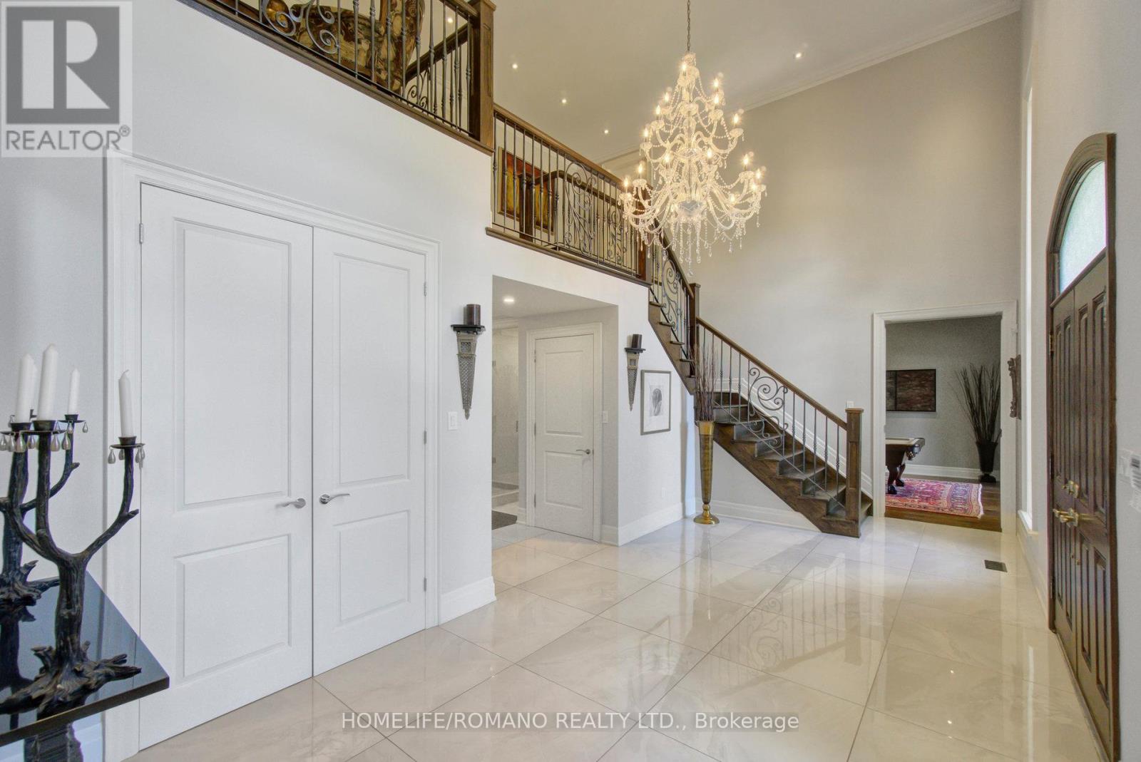 12 Hedgerow Lane, Vaughan, Ontario  L0J 1C0 - Photo 10 - N12340024