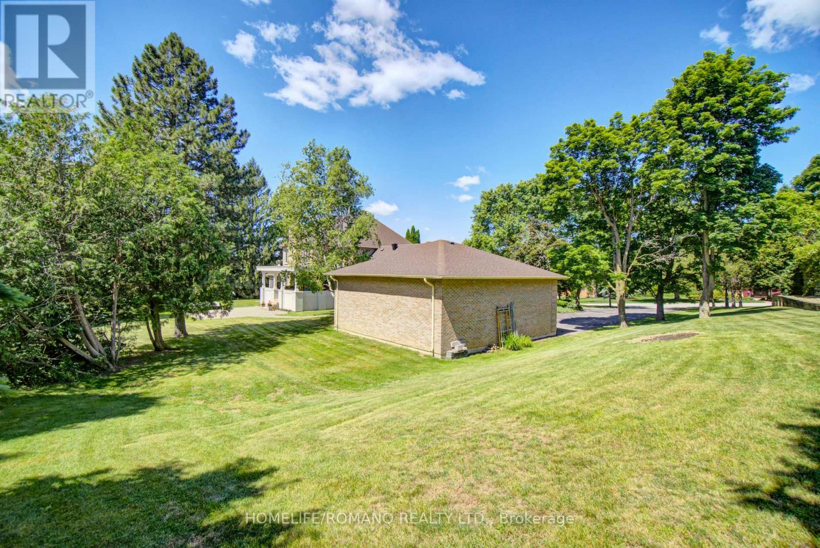 12 Hedgerow Lane, Vaughan, Ontario  L0J 1C0 - Photo 45 - N12340024