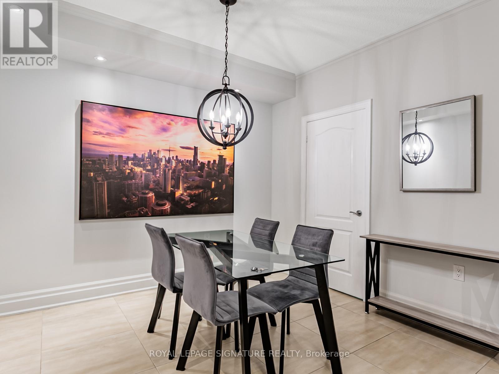 Property at 326 - 8201 ISLINGTON AVENUE image 4