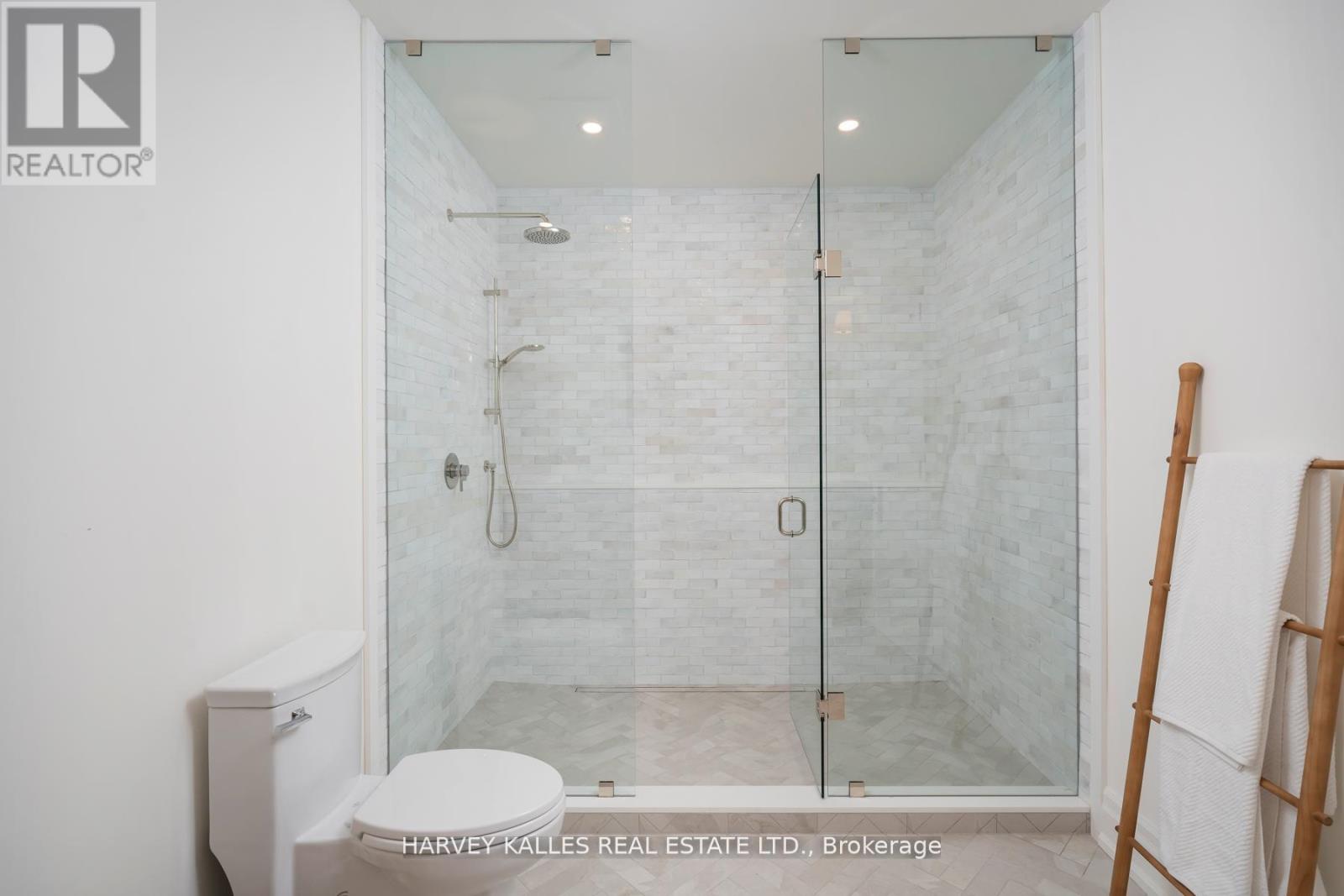233 Lakewood Drive, Oakville, Ontario  L6K 1B3 - Photo 36 - W12339960