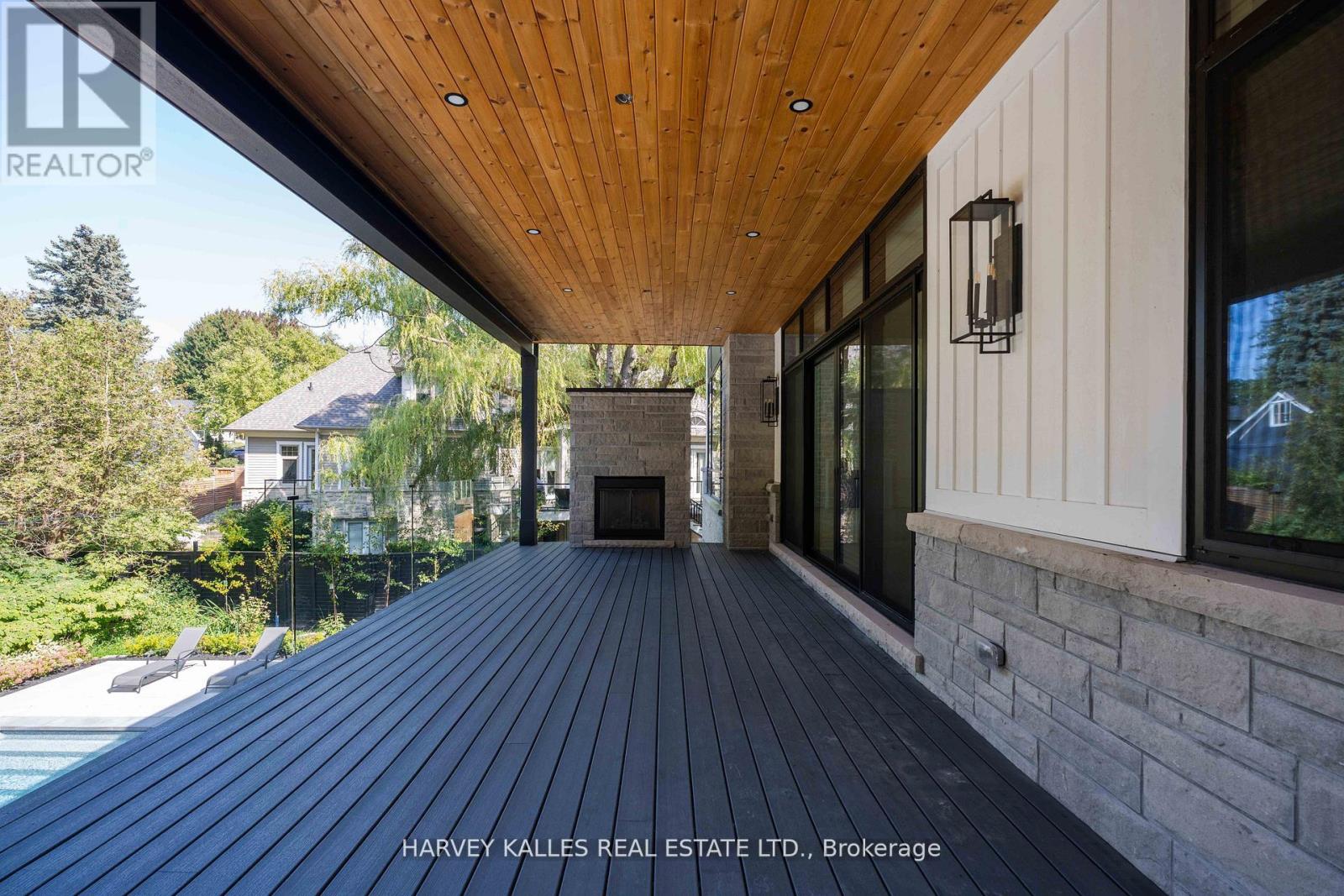 233 Lakewood Drive, Oakville, Ontario  L6K 1B3 - Photo 39 - W12339960