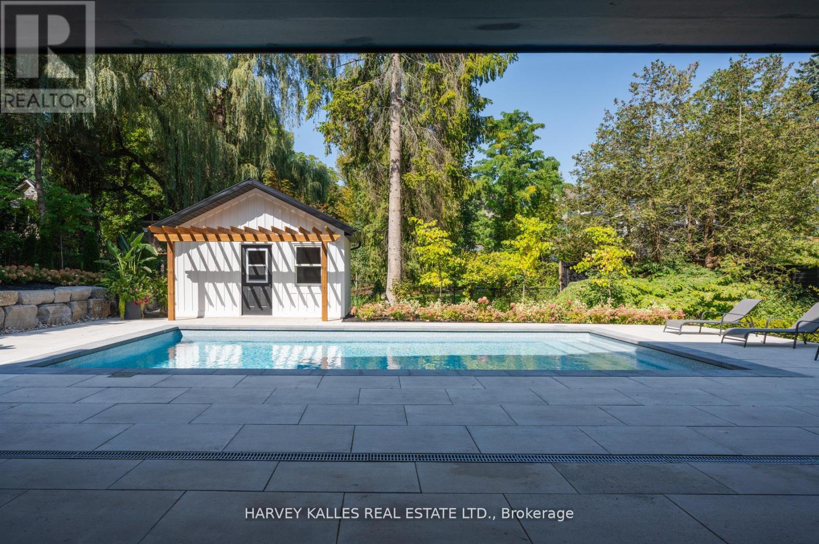 233 Lakewood Drive, Oakville, Ontario  L6K 1B3 - Photo 42 - W12339960