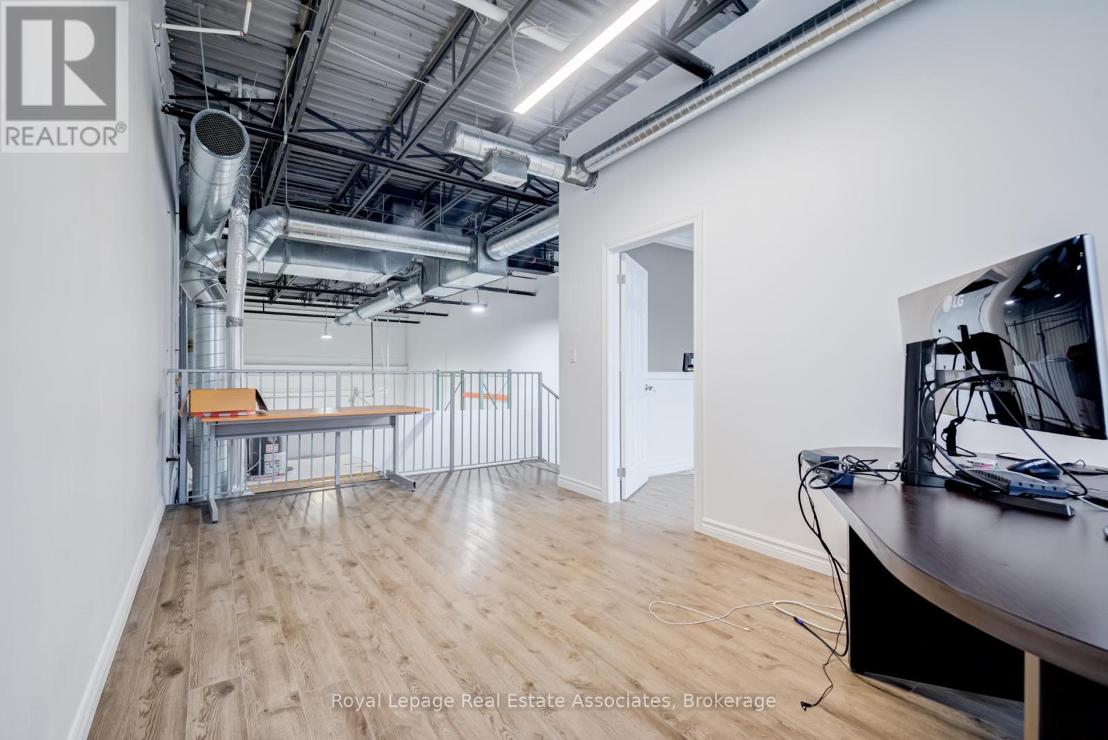 27 - 5250 Solar Drive, Mississauga, Ontario  L4W 0G4 - Photo 21 - W12339968
