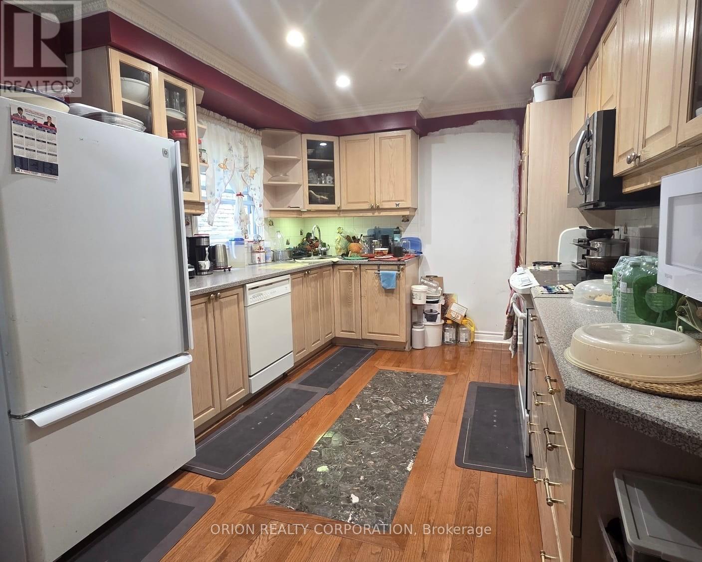 Property at 29 ABELARD AVENUE image 4