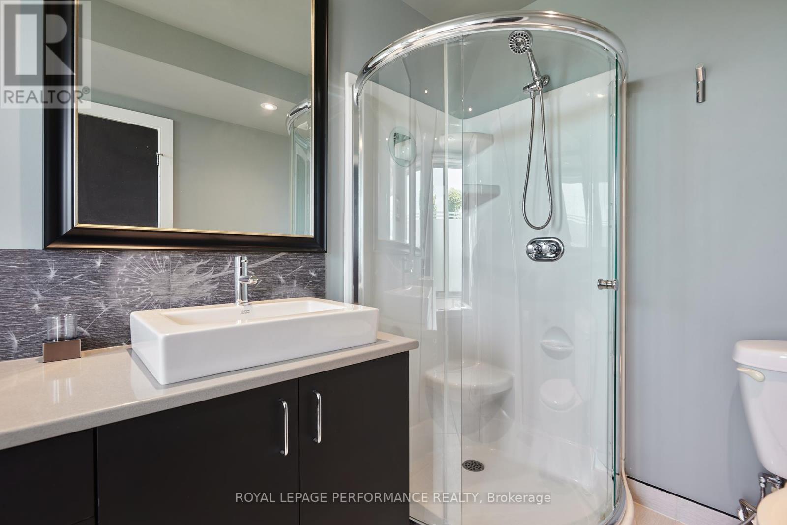805 Kingsmere Avenue, Ottawa, Ontario  K2A 3J8 - Photo 29 - X12340108