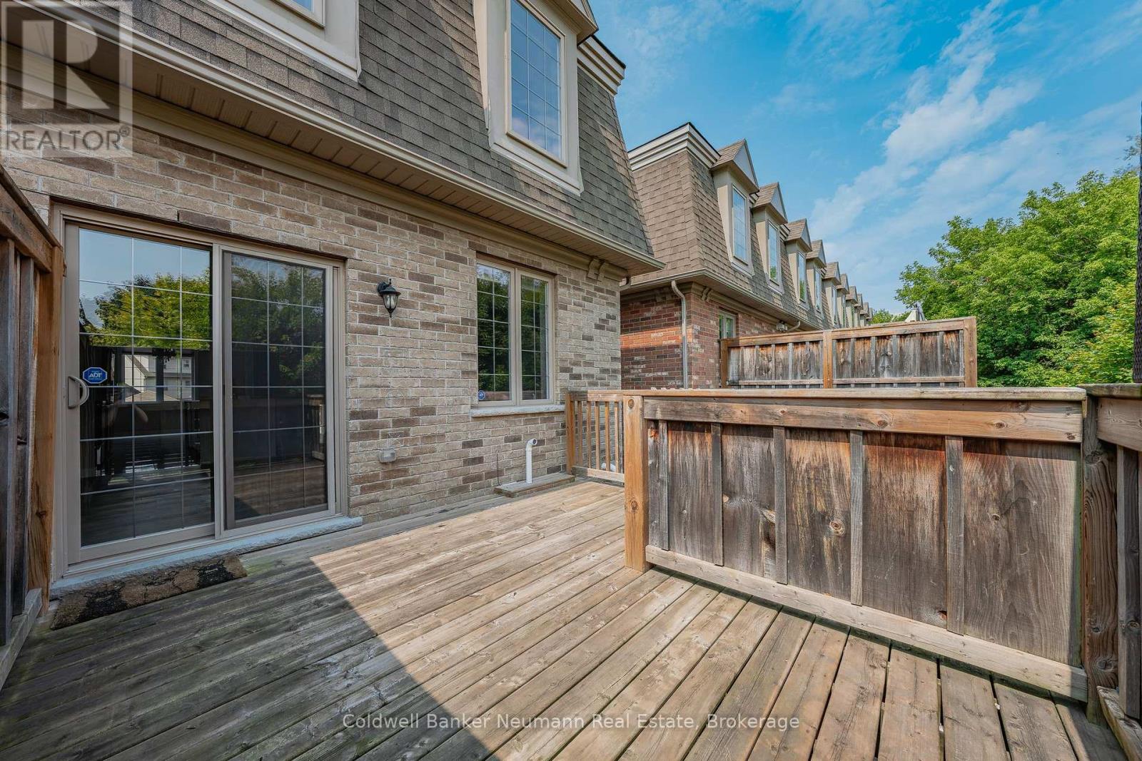 4 - 72 York Road, Guelph, Ontario  N1E 0M3 - Photo 33 - X12339260