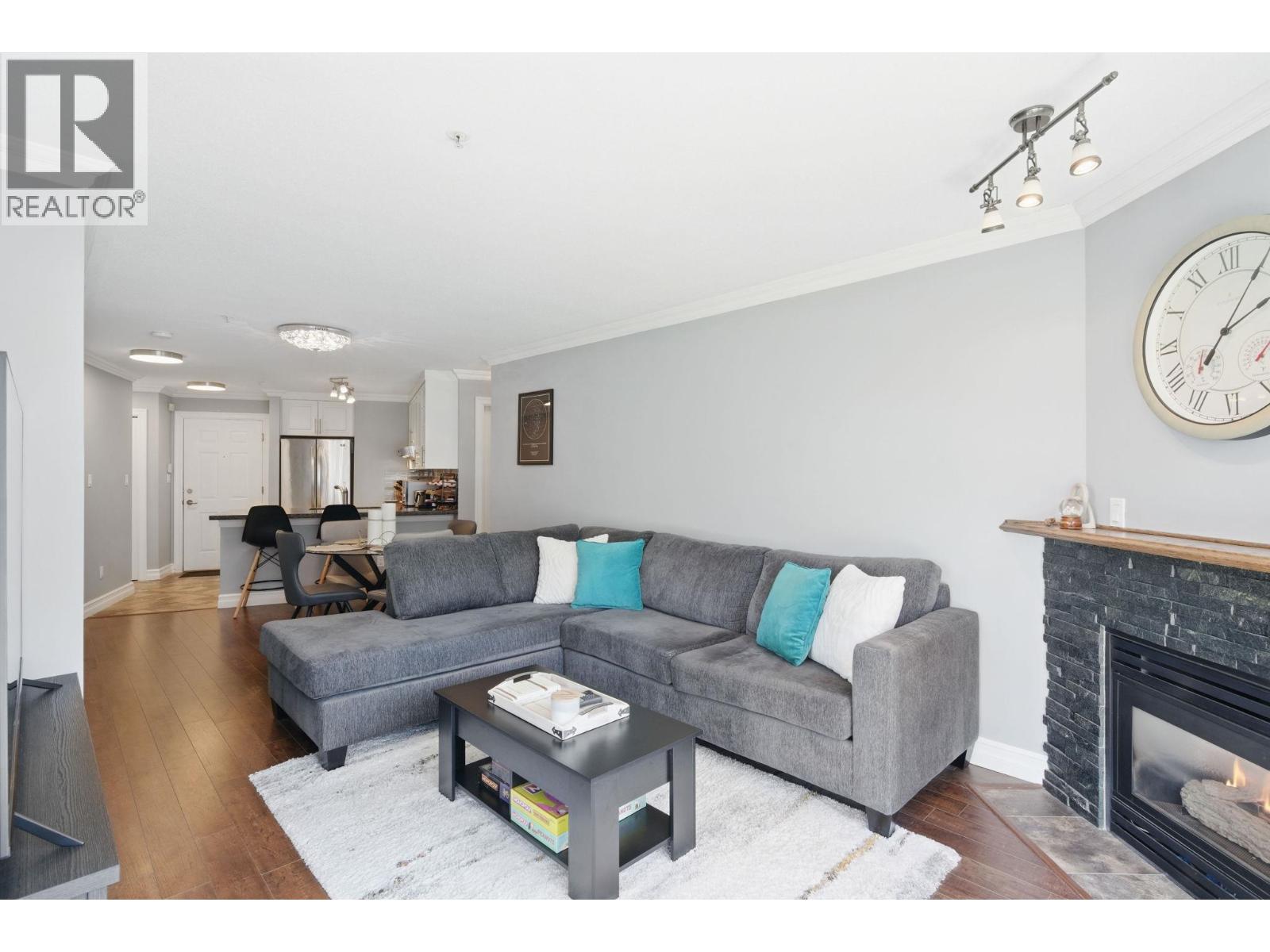 223 5880 Dover Crescent, Richmond, British Columbia  V7C 5P5 - Photo 3 - R3036305