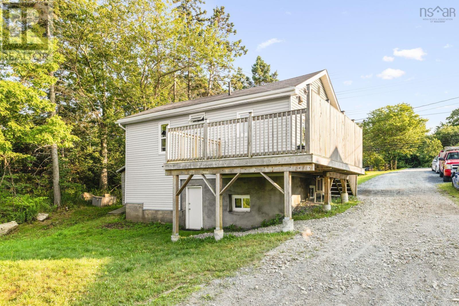606 Herring Cove Road, Halifax, Nova Scotia  B3R 1X6 - Photo 23 - 202518096
