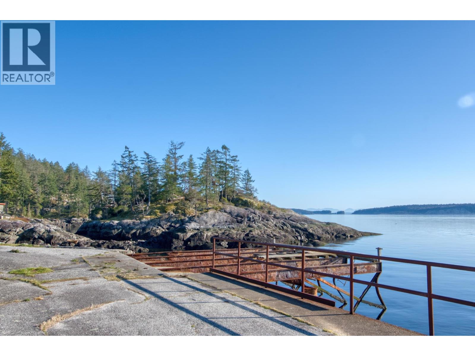 10881 Sunshine Coast Highway, Halfmoon Bay, British Columbia  V7Z 1B8 - Photo 32 - R3036253