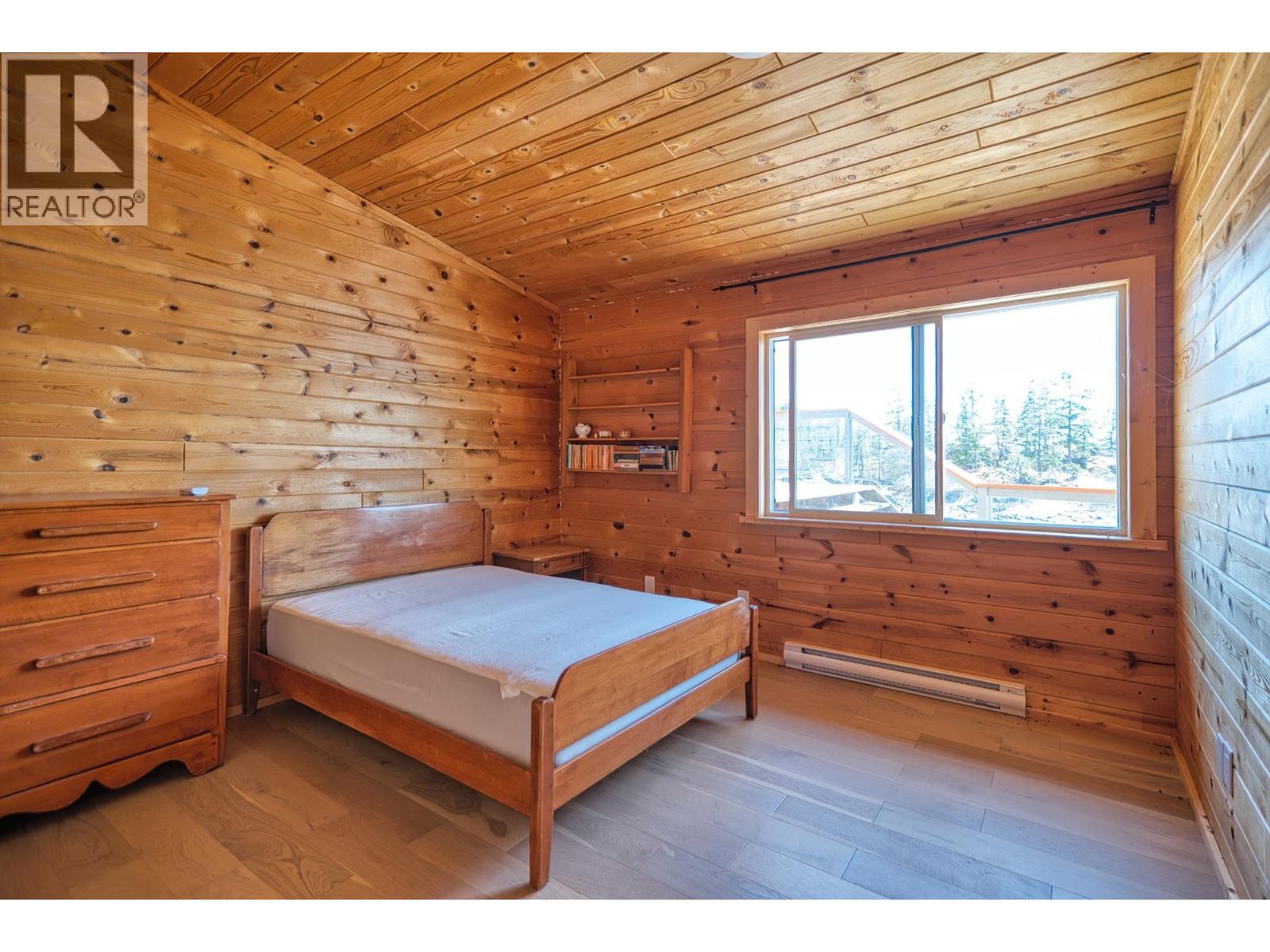10881 Sunshine Coast Highway, Halfmoon Bay, British Columbia  V7Z 1B8 - Photo 39 - R3036253