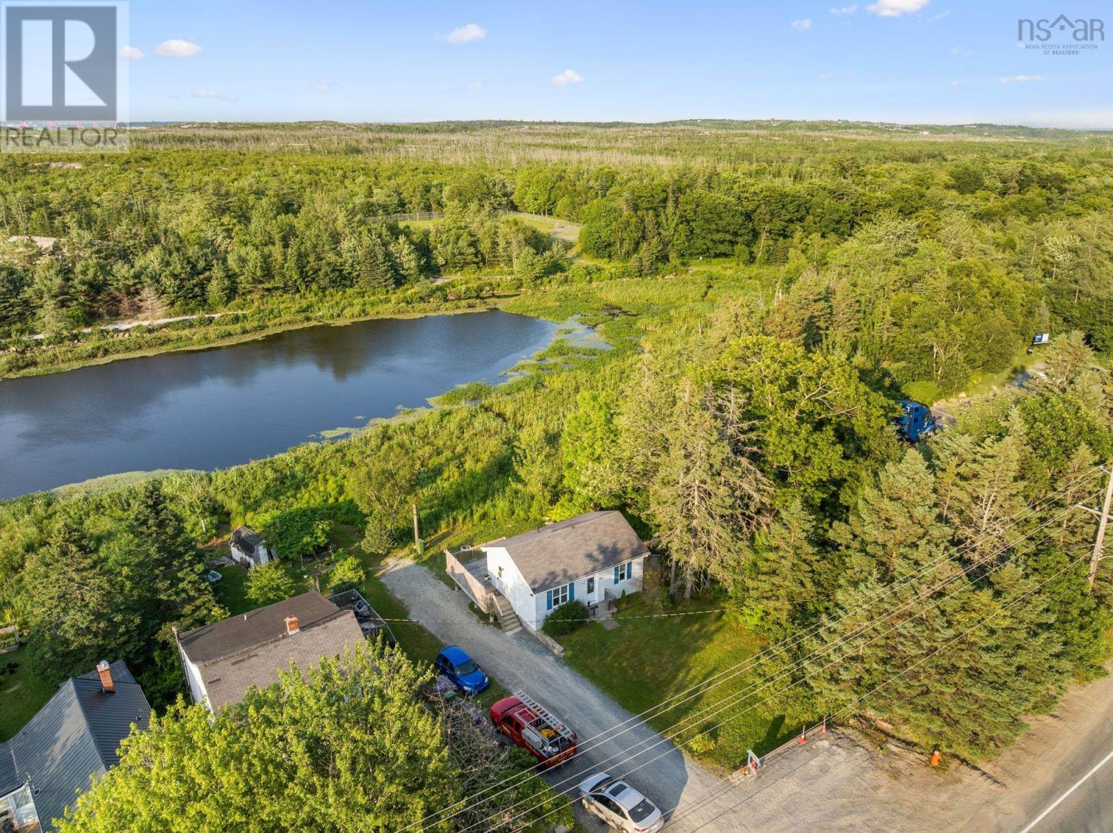 606 Herring Cove Road, Halifax, Nova Scotia  B3R 1X6 - Photo 39 - 202518096