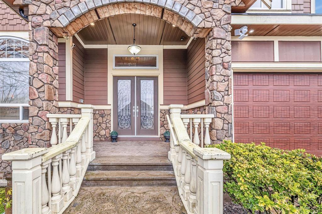 Property at 14456 76 AVENUE image 3