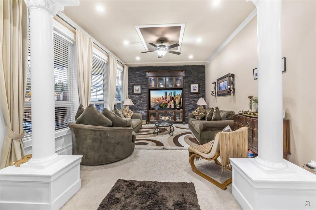 Property at 14456 76 AVENUE image 4