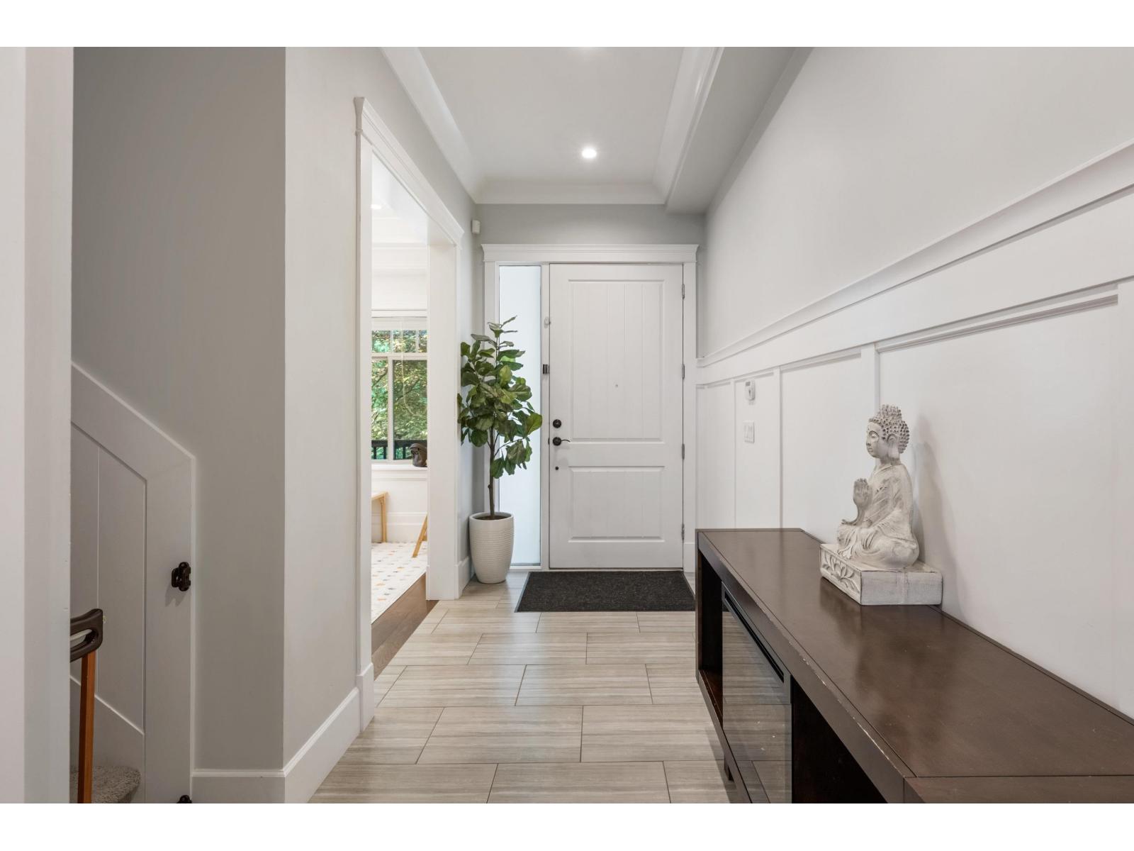 17112 3a Avenue, Surrey, British Columbia  V3Z 2X7 - Photo 6 - R3036180