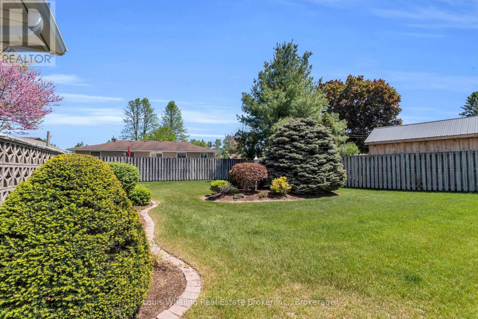 241 4th Avenue, Hanover, Ontario  N4N 2B6 - Photo 30 - X12340102