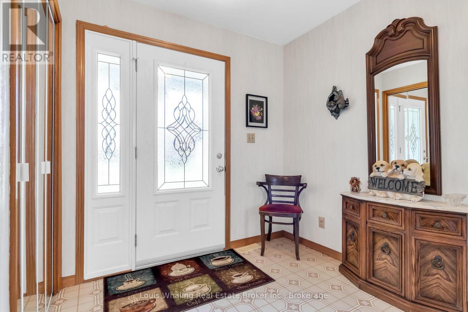241 4th Avenue, Hanover, Ontario  N4N 2B6 - Photo 4 - X12340102