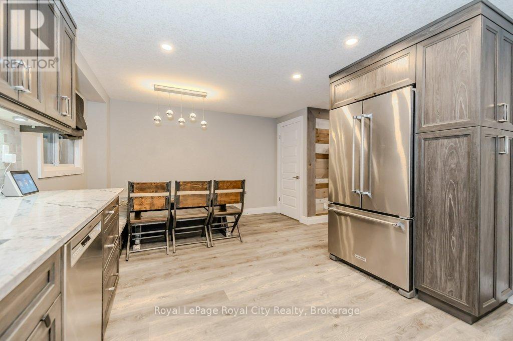 478 Pinetree Crescent, Cambridge, Ontario  N3H 4X5 - Photo 10 - X12340111