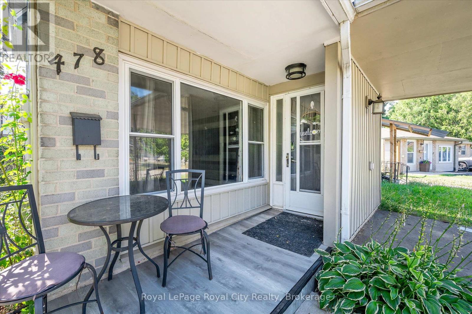 478 Pinetree Crescent, Cambridge, Ontario  N3H 4X5 - Photo 2 - X12340111
