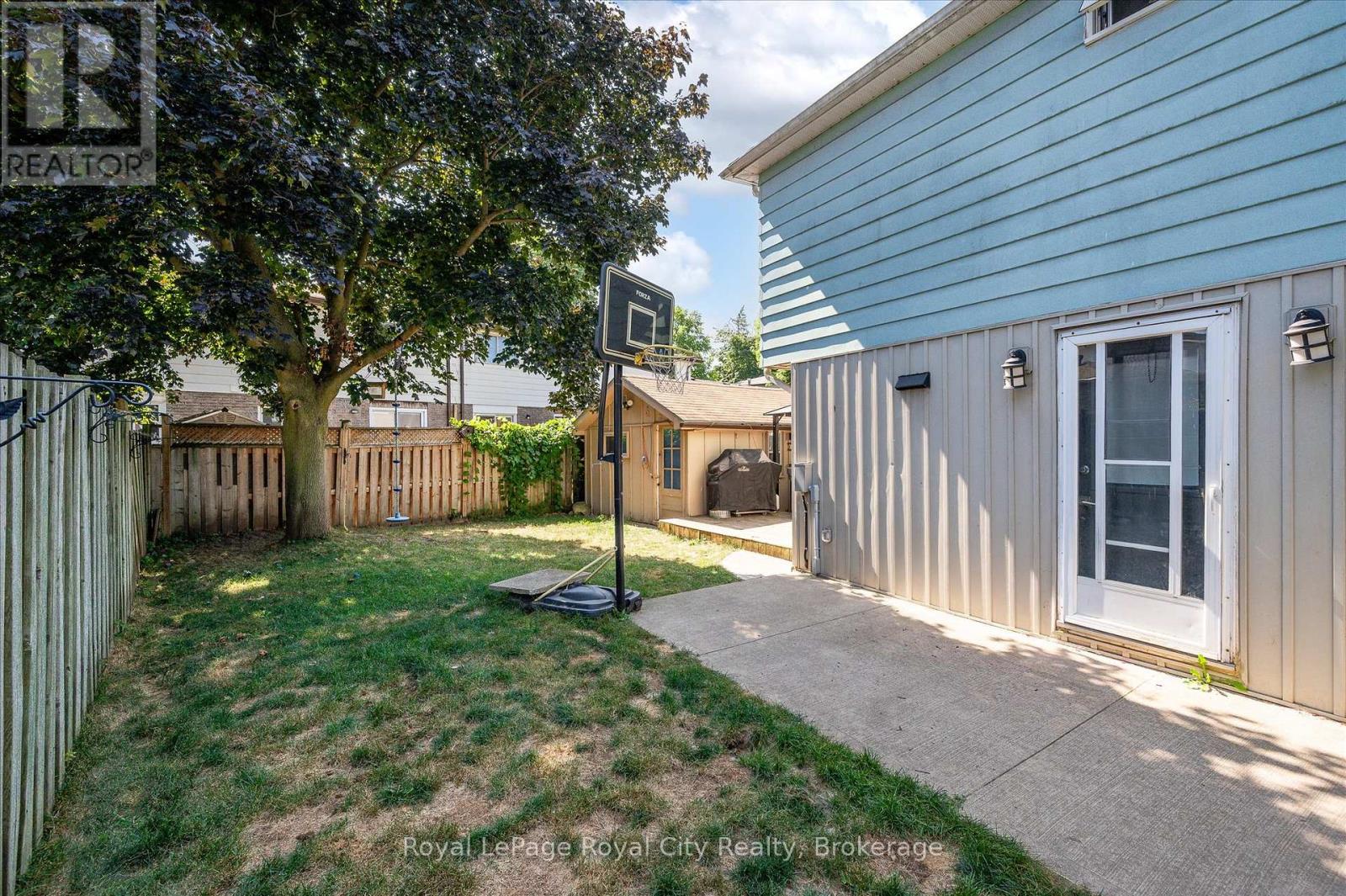 478 Pinetree Crescent, Cambridge, Ontario  N3H 4X5 - Photo 21 - X12340111