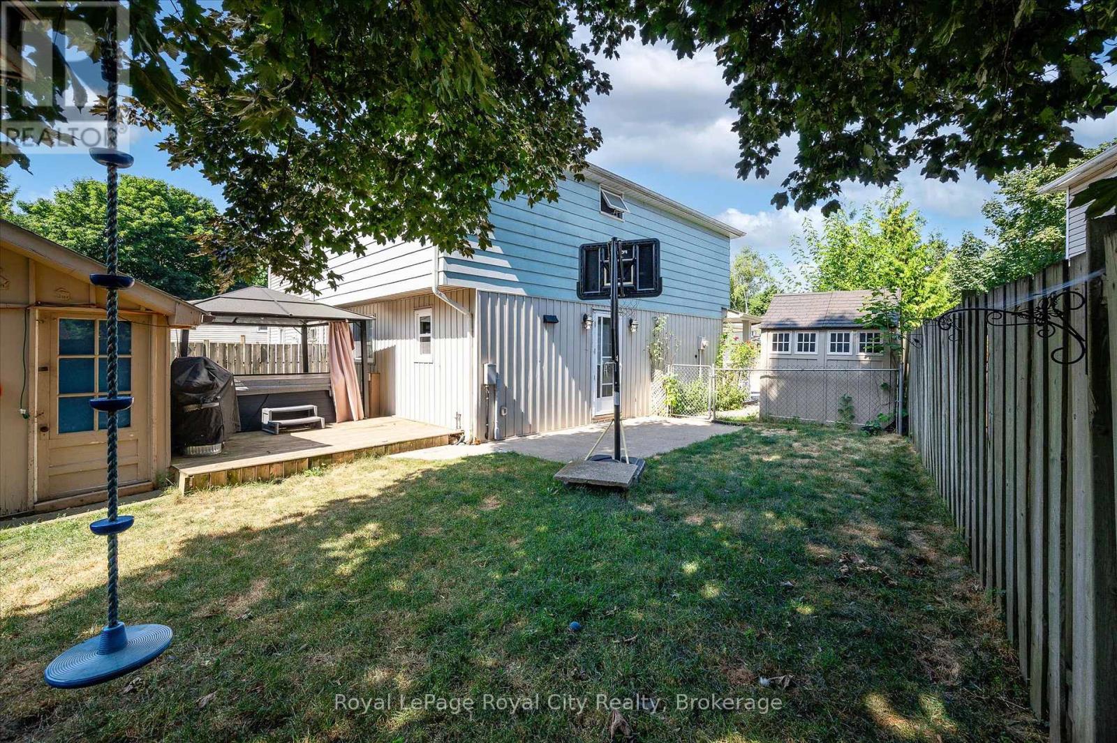 478 Pinetree Crescent, Cambridge, Ontario  N3H 4X5 - Photo 24 - X12340111