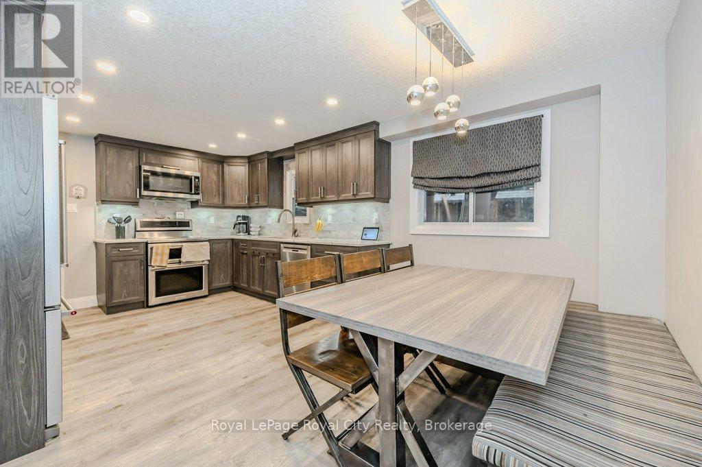 478 Pinetree Crescent, Cambridge, Ontario  N3H 4X5 - Photo 7 - X12340111