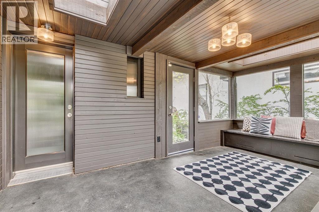 Property at 1222 18 Street NW image 4