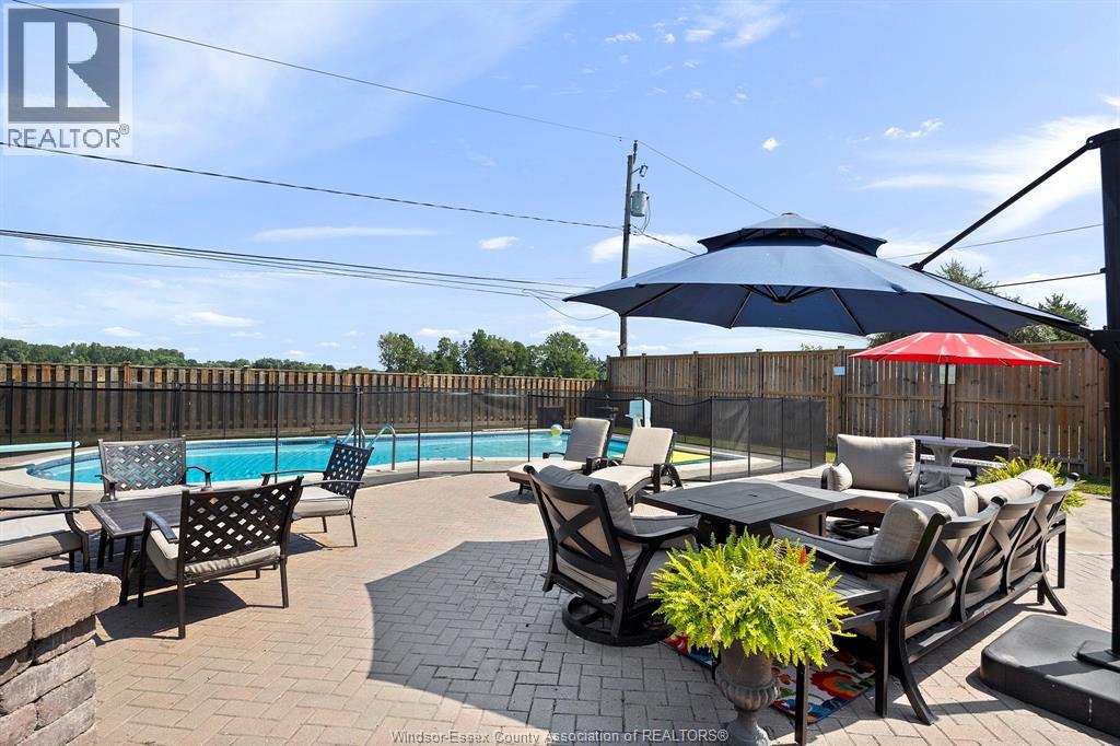 Property at 1690 GOLFVIEW DRIVE image 5