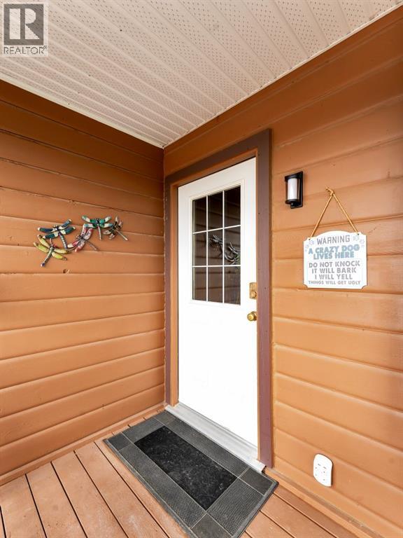 Property at 22-11418 Eagle Butte Road image 4