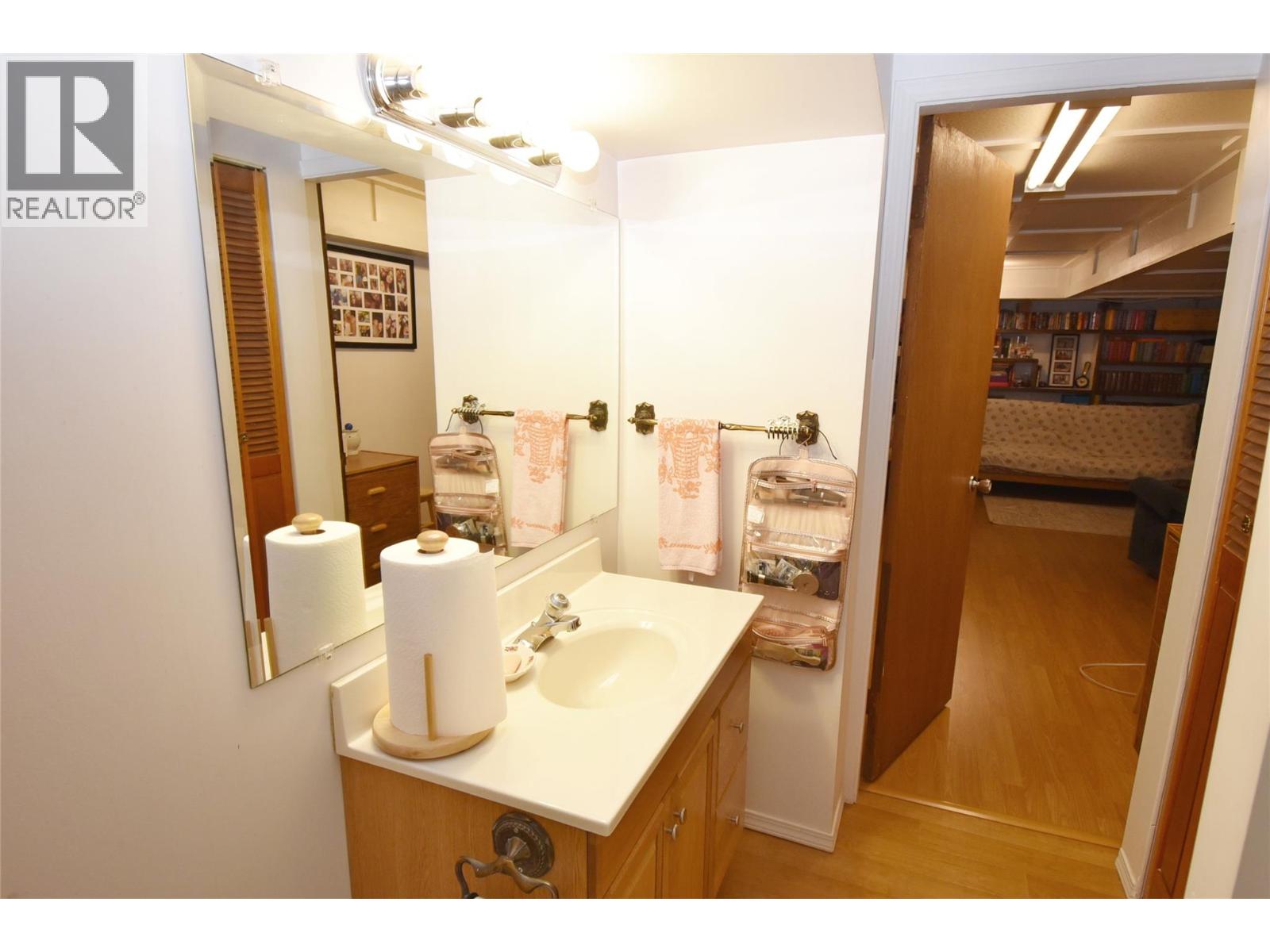 3415 35 Avenue, Vernon, British Columbia  V1T 2T5 - Photo 46 - 10358350