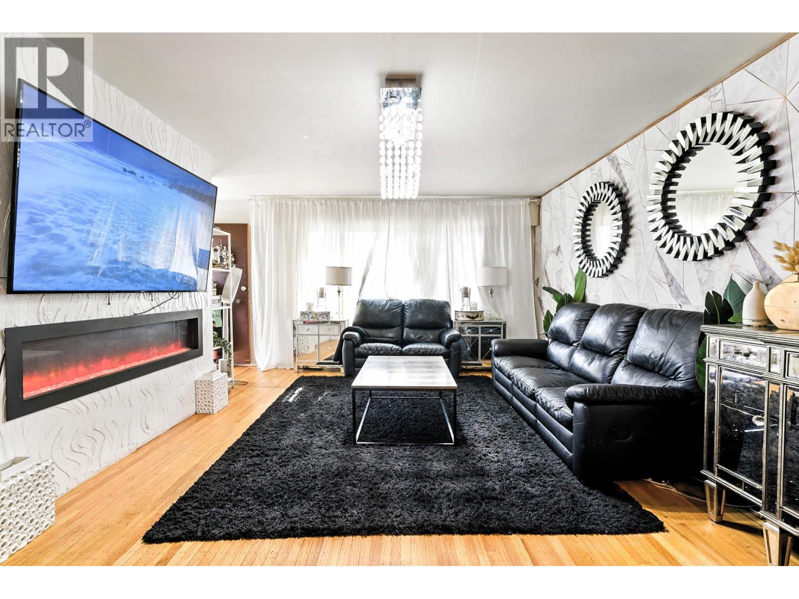 Property at 4987 HOY STREET image 5