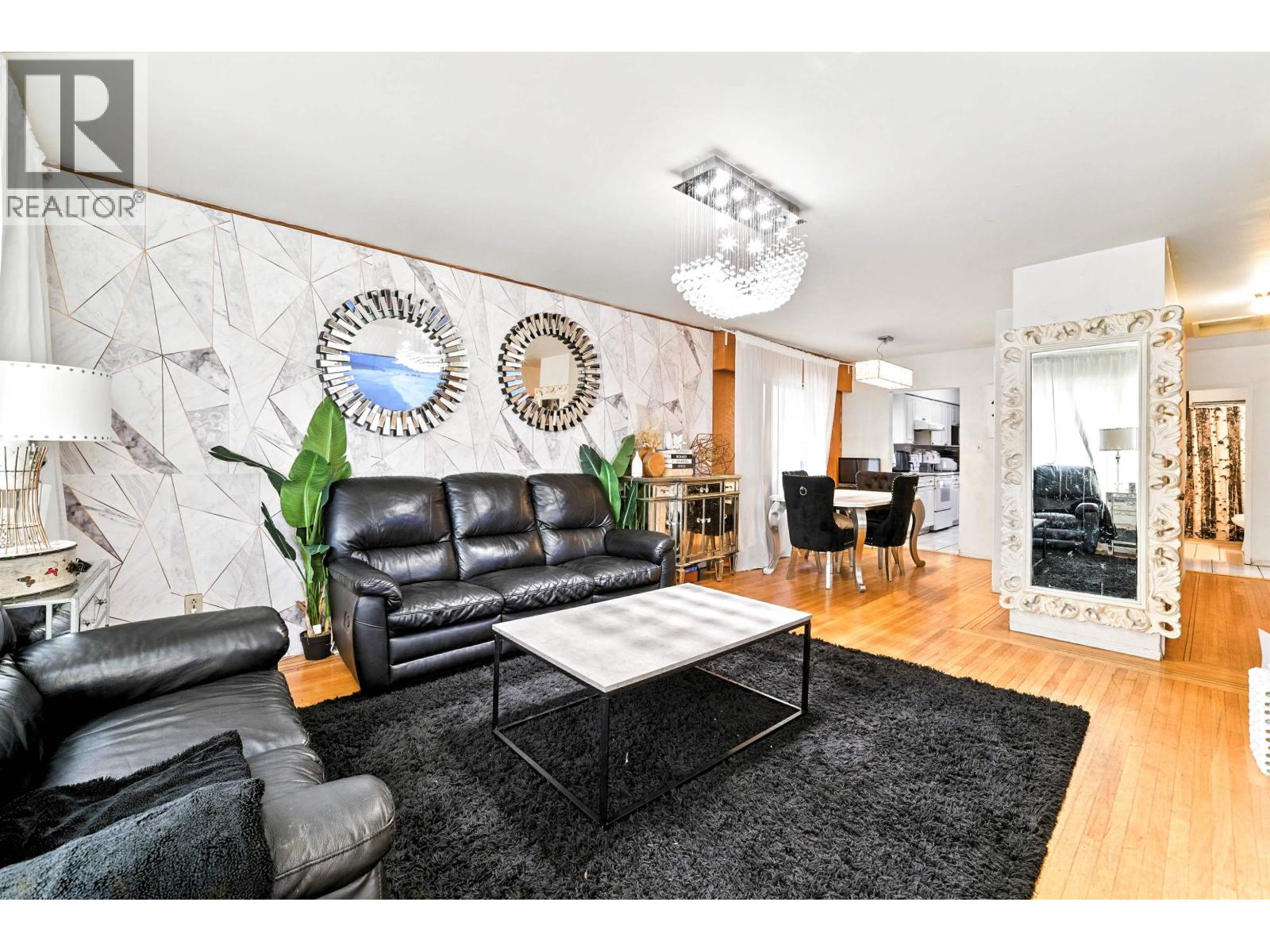 Property at 4987 HOY STREET image 3