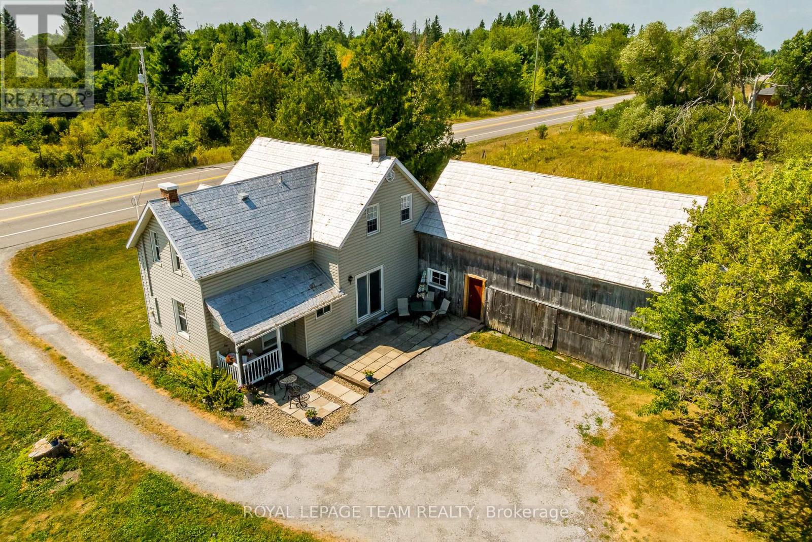 2106 Dunrobin Road, Ottawa, Ontario  K0A 1T0 - Photo 4 - X12340200