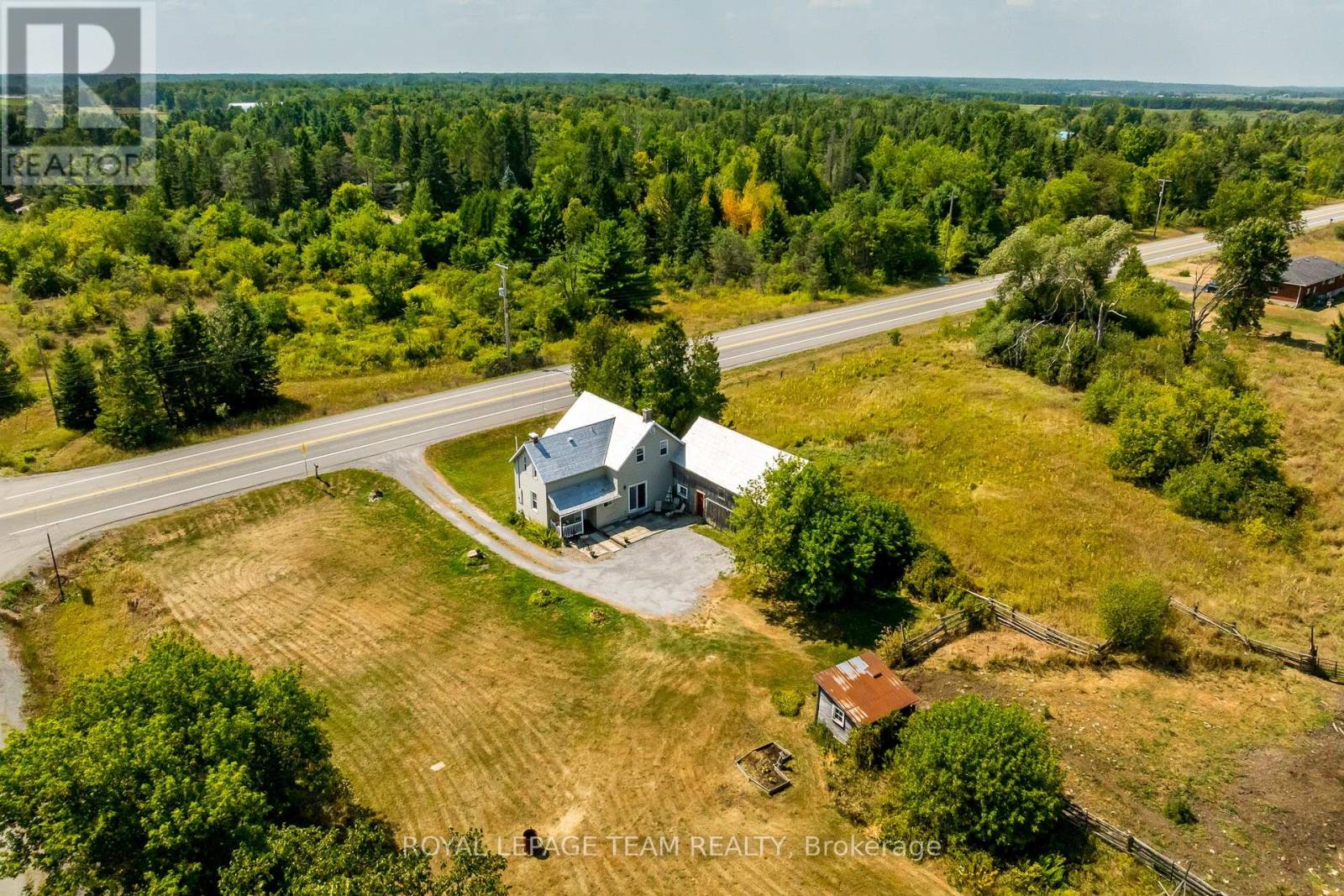 2106 Dunrobin Road, Ottawa, Ontario  K0A 1T0 - Photo 5 - X12340200