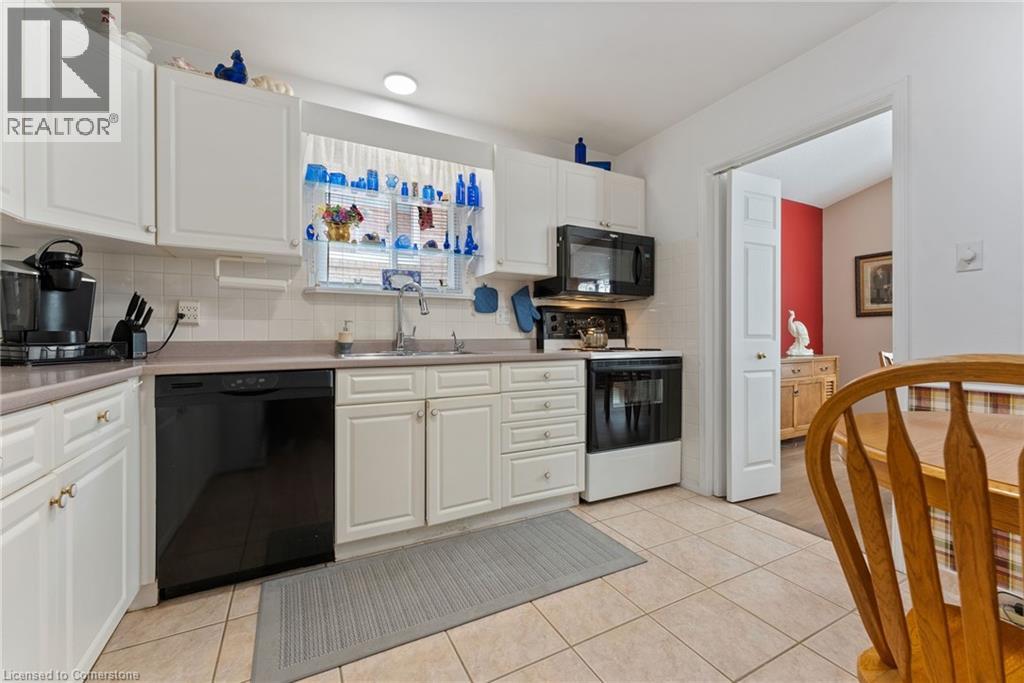 48 Olivetree Road, Brantford, Ontario  N3R 7X2 - Photo 4 - 40759278