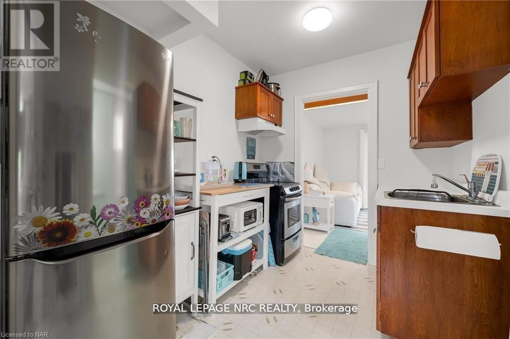 2 Hilda Street, Welland, Ontario  L3C 0H3 - Photo 36 - X12340153