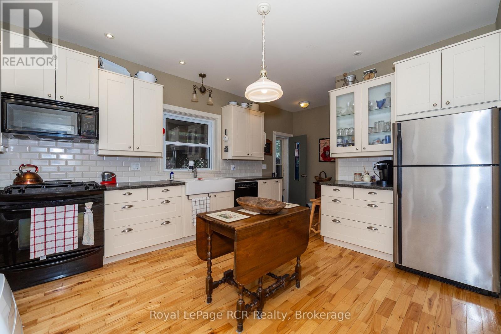 626 3rd Avenue E, Owen Sound, Ontario  N4K 2K1 - Photo 18 - X12340156