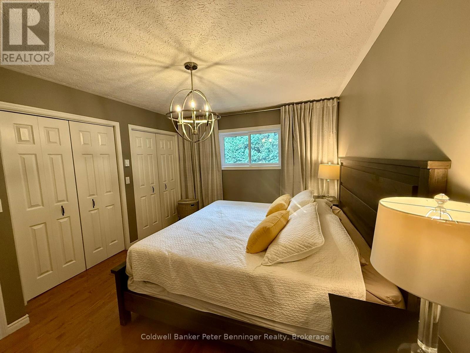 215 Thomas Street, Brockton, Ontario  N0G 2V0 - Photo 23 - X12340165