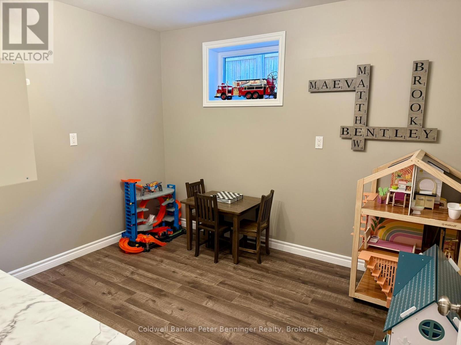 215 Thomas Street, Brockton, Ontario  N0G 2V0 - Photo 37 - X12340165