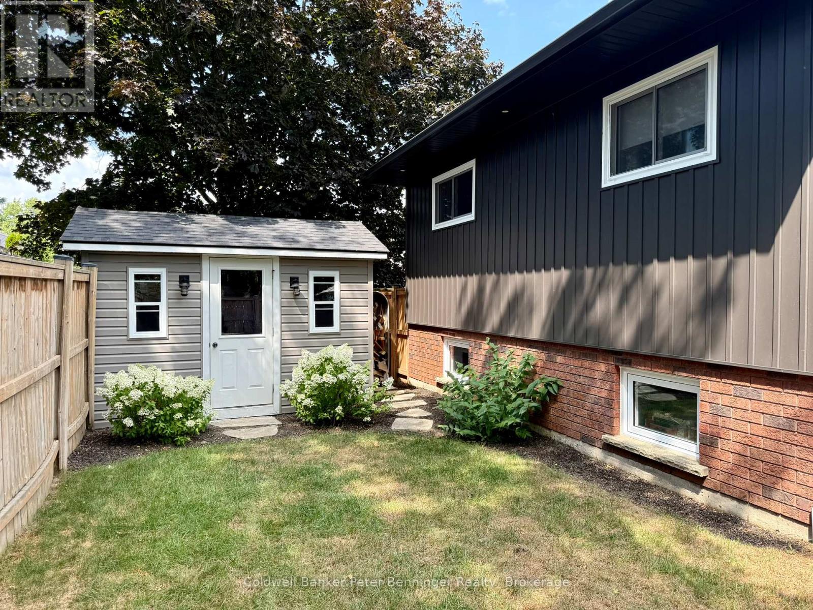 215 Thomas Street, Brockton, Ontario  N0G 2V0 - Photo 46 - X12340165