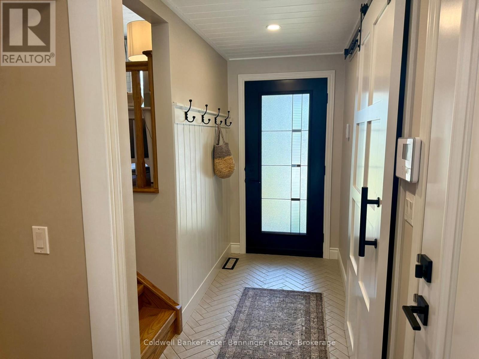 215 Thomas Street, Brockton, Ontario  N0G 2V0 - Photo 5 - X12340165