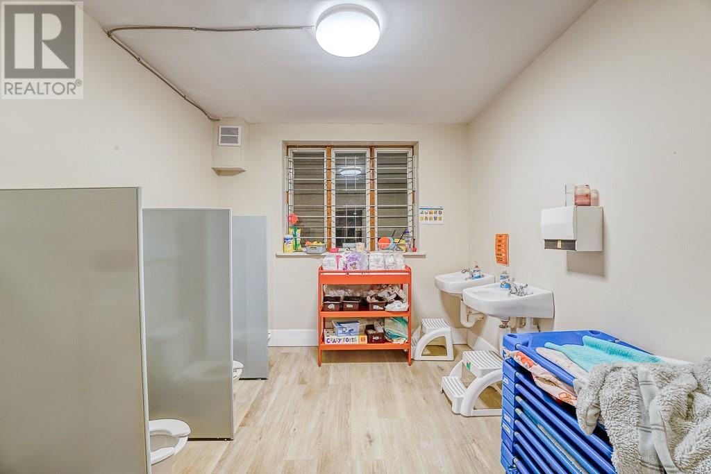 264 Mackenzie Street, Sudbury, Ontario  P3C 4Y6 - Photo 34 - 2119651