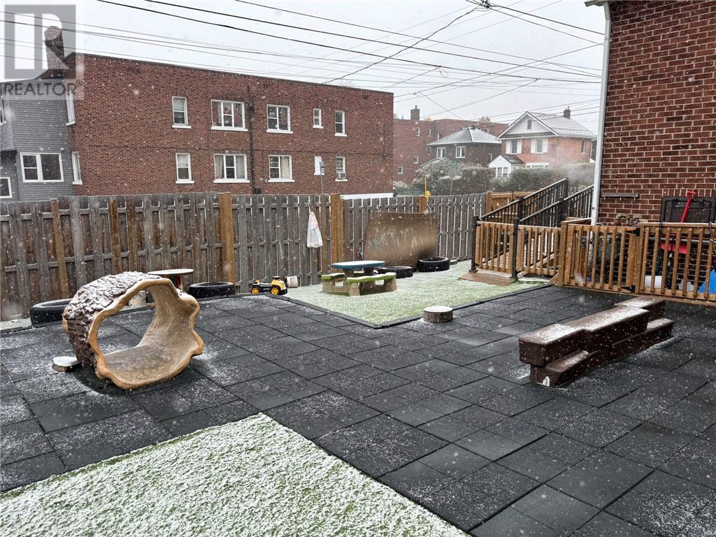 264 Mackenzie Street, Sudbury, Ontario  P3C 4Y6 - Photo 5 - 2119651