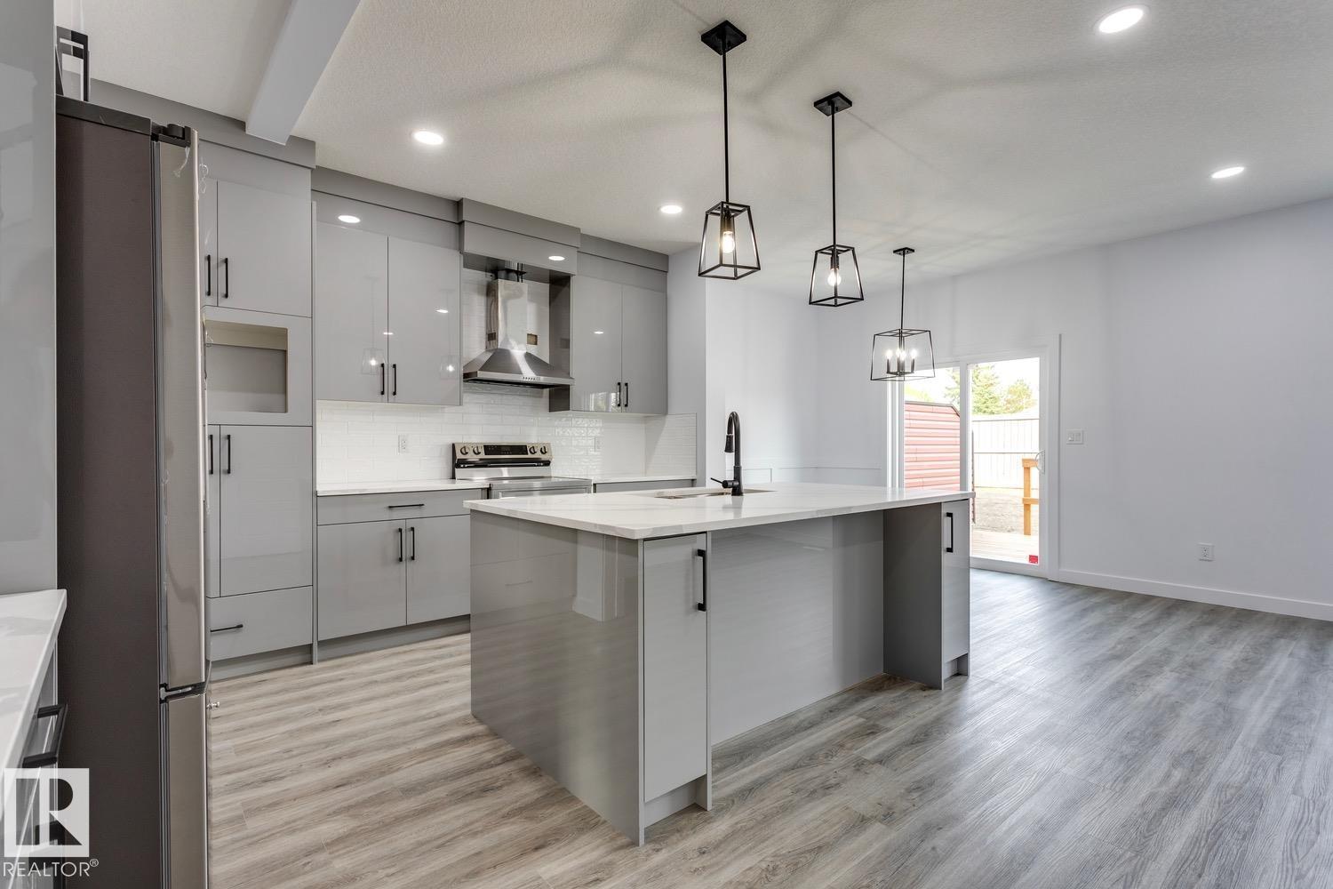 Property at 29 Caledon CR image 5
