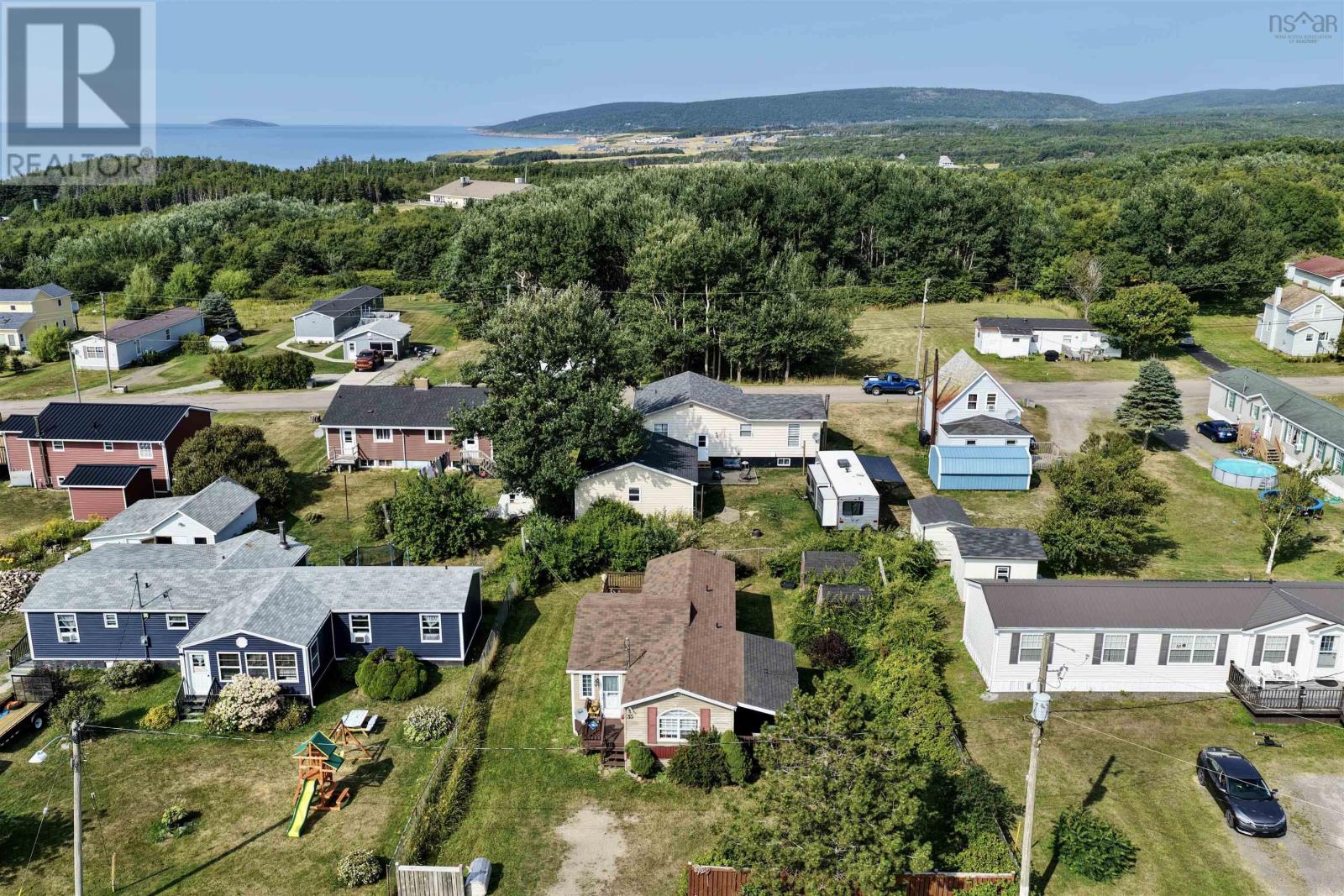 35 Allan J Memorial Avenue, Inverness, Nova Scotia  B0E 1N0 - Photo 1 - 202519336