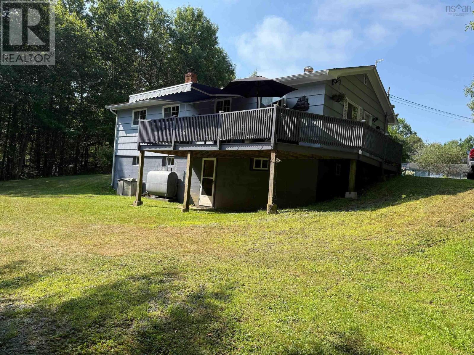 31 Beech Street, Oakhill, Nova Scotia  B4V 0B7 - Photo 3 - 202519216