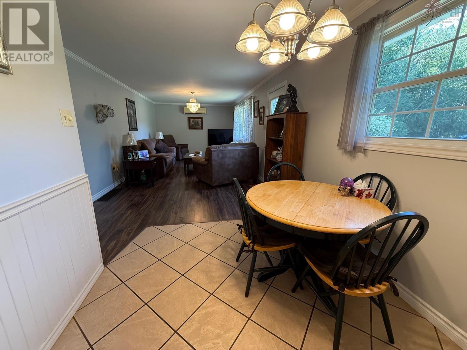 31 Beech Street, Oakhill, Nova Scotia  B4V 0B7 - Photo 9 - 202519216