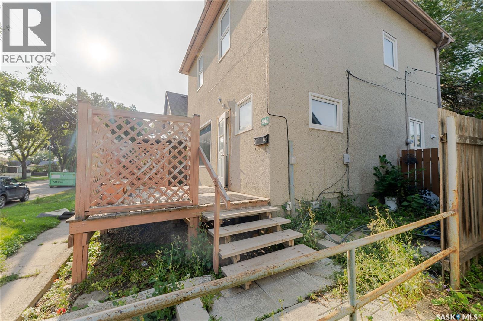 Property at 946 Stadacona STREET W image 2